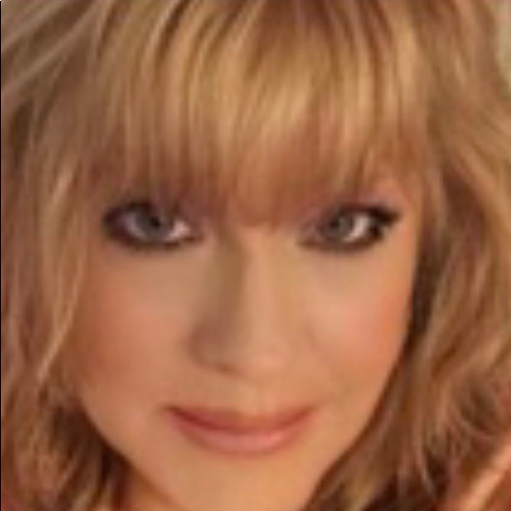 Meet your Posher, Mary ellen